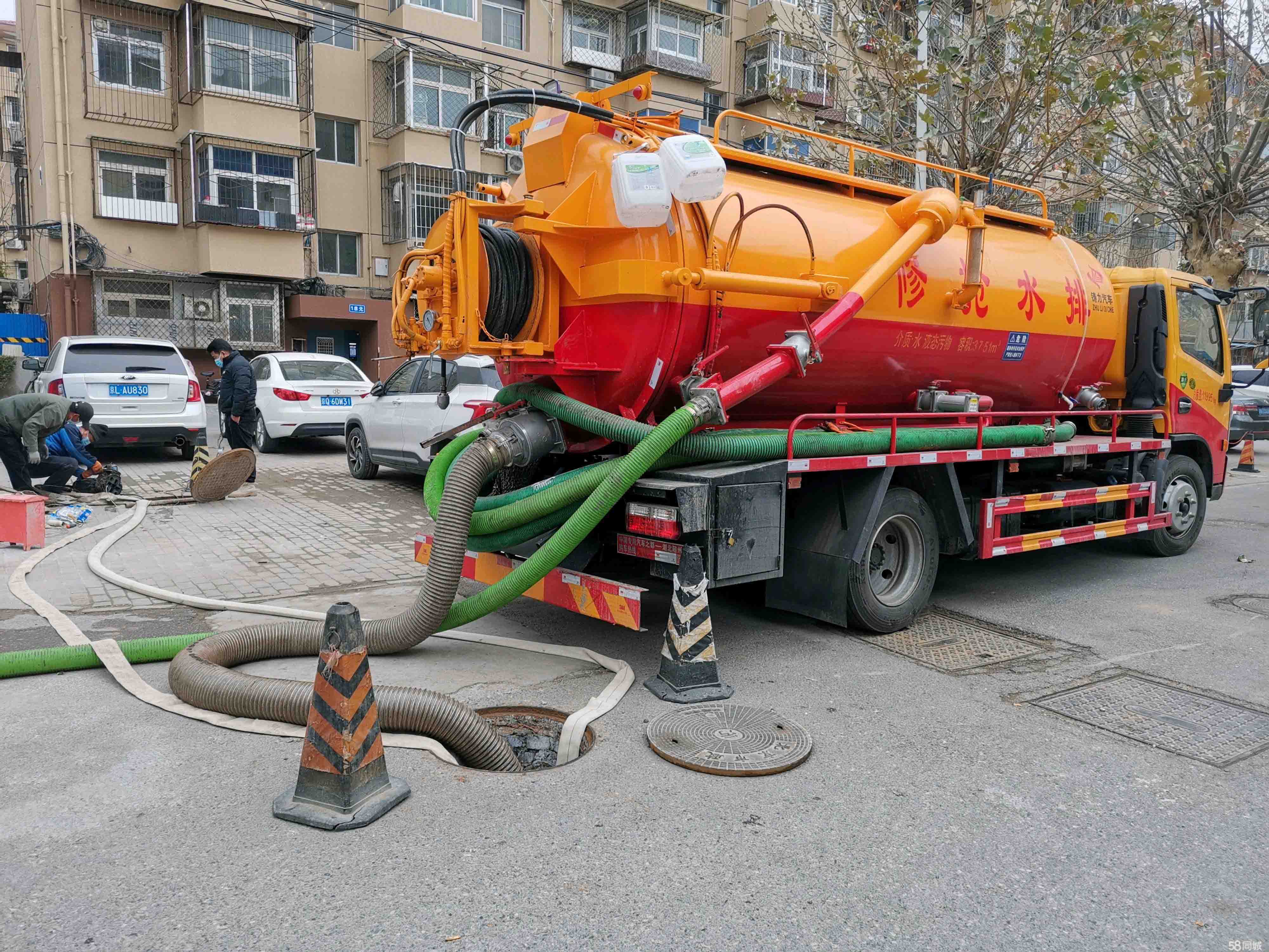 元宝山抽粪吸污